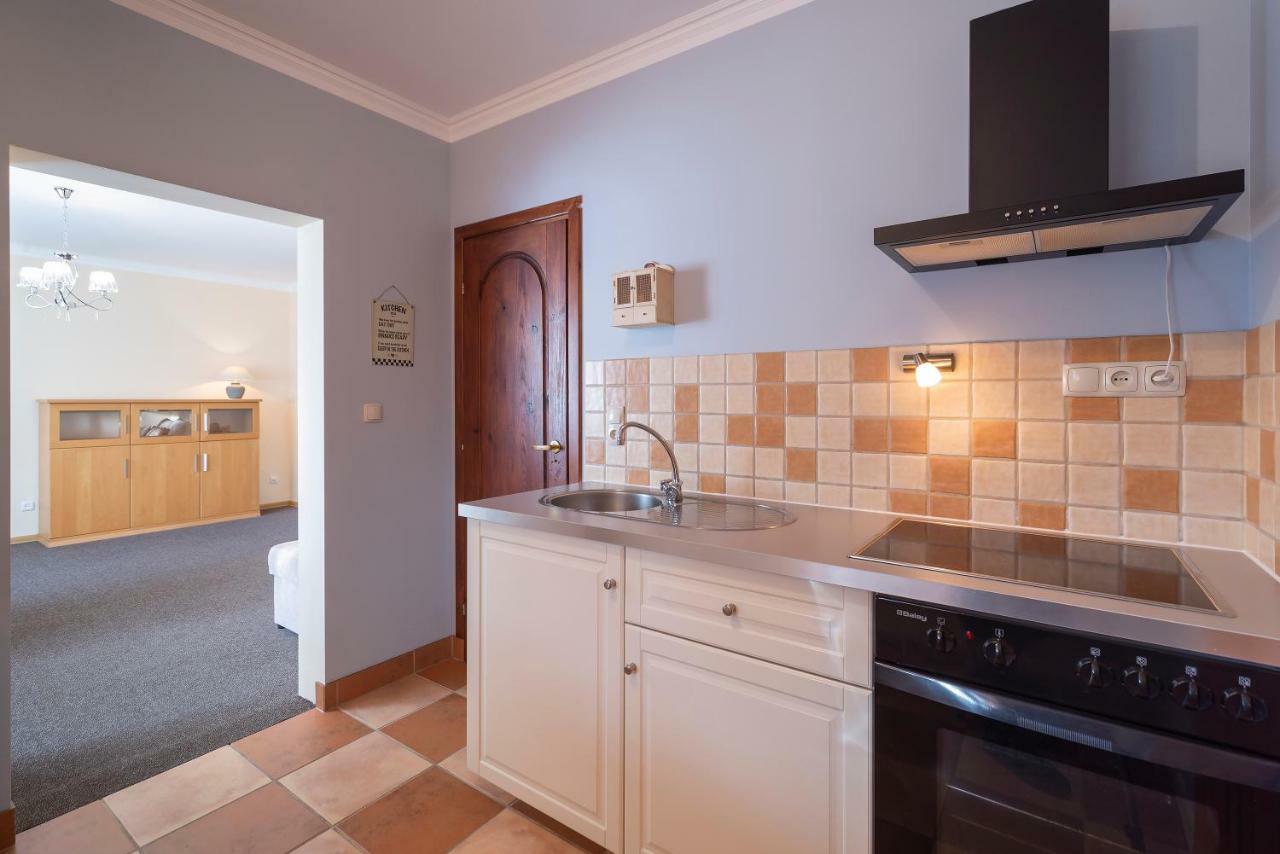 Apartment with kitchen,807009537:JPEG